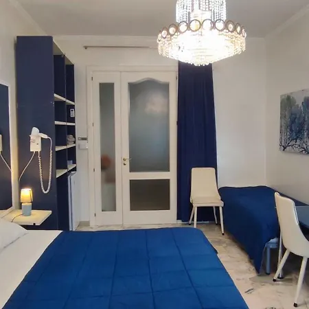 Giambattista House Pensión Bari