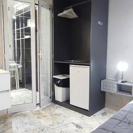 Giambattista House 3* Bari