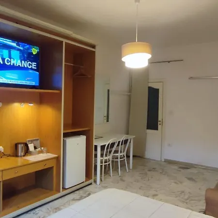 Giambattista House Pensiune Bari