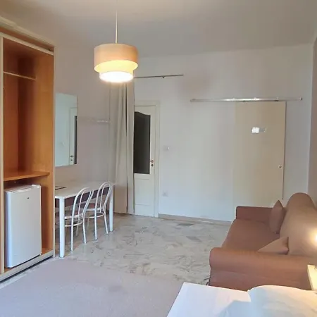 Giambattista House 3*